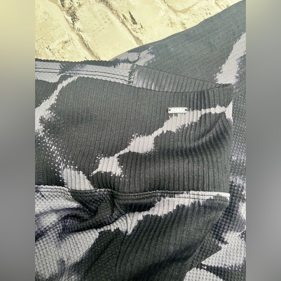 Pink Active Seamless Leggings Workout Tights XL Gray Tie Dye Gym Stretch - Picture 4 of 4